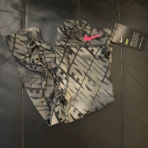 Nike dry fit pants size 4T NWT